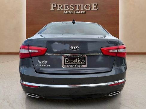 Used 2016 Kia Cadenza Premium FWD image 18