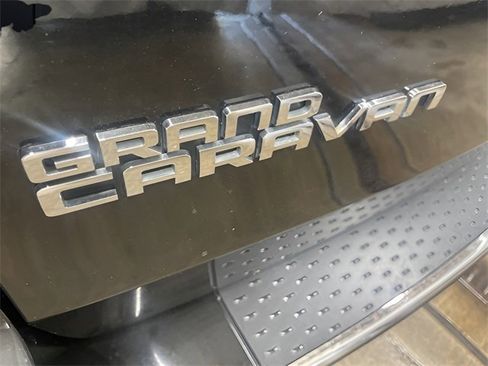 Used 2017 Dodge Grand Caravan GT image 30