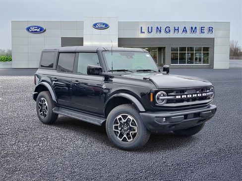 New 2025 Ford Bronco Outer Banks image 1