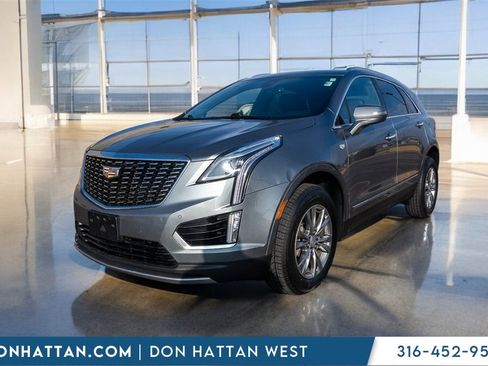 Used 2022 Cadillac XT5 Premium Luxury w/ LPO, Floor Liner Package image 28