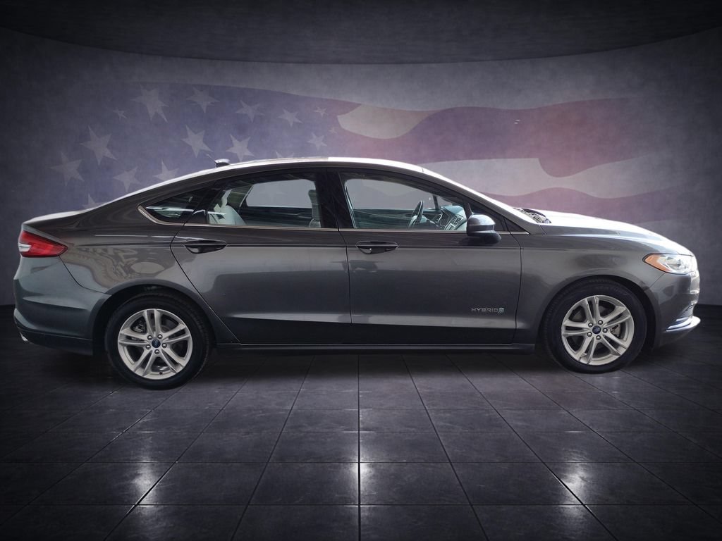 Used 2019 Ford Fusion SE FWD image 6