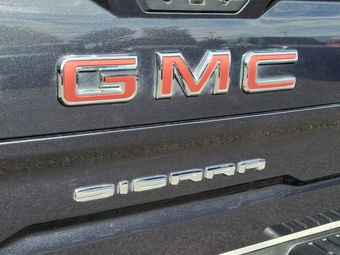 Used 2024 GMC Sierra 1500 SLT image 25