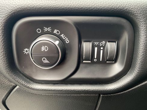 Used 2020 RAM 2500 Laramie image 22