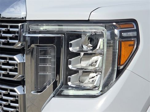 Used 2023 GMC Sierra 2500 Denali w/ Denali Ultimate Package image 4