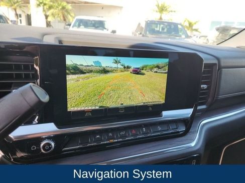 Used 2024 GMC Sierra 1500 SLT w/ X31 Off-Road Package image 5