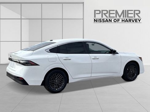 New 2026 Nissan Sentra SV w/ Floor Mat Package FWD image 5
