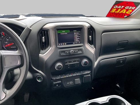 Used 2025 Chevrolet Silverado 2500 Custom w/ Custom Value Package AWD/4WD image 7
