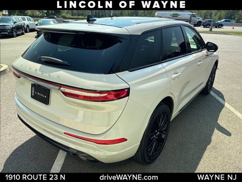 Certified 2023 Lincoln Corsair AWD w/ Equipment Group 101A image 8
