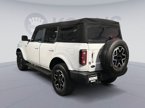 Used 2024 Ford Bronco Outer Banks AWD/4WD image 4
