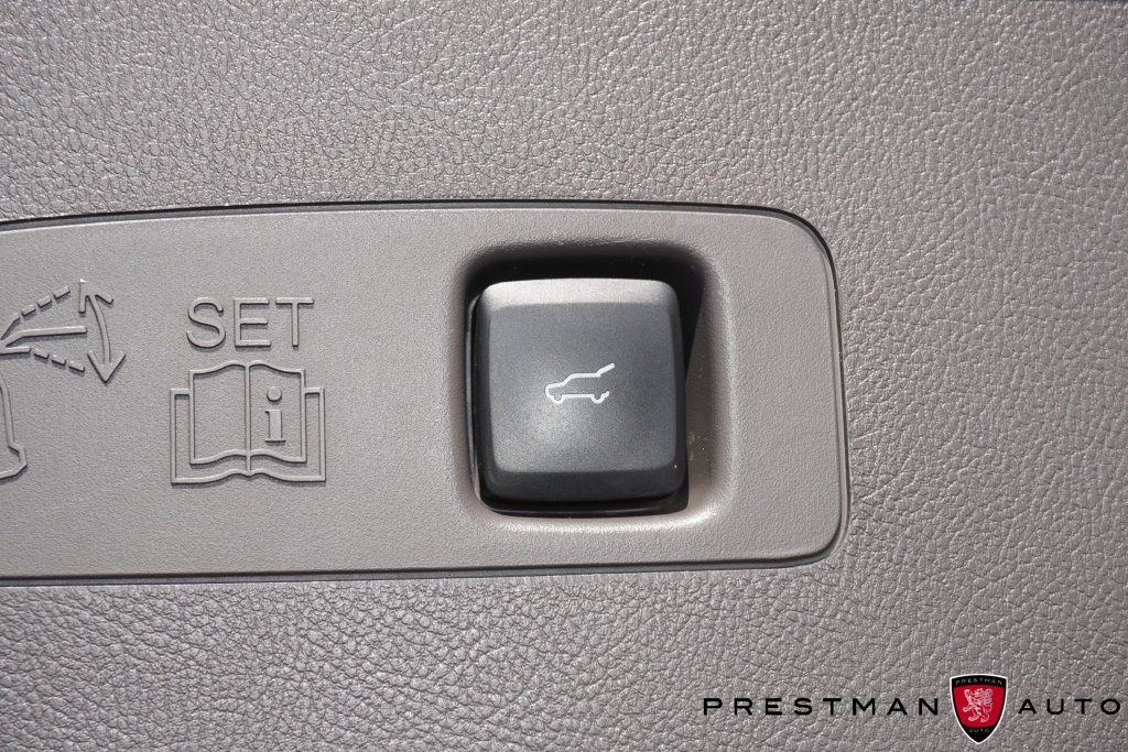Used 2023 Lincoln Corsair Reserve w/ Equipment Group 201A AWD/4WD image 37