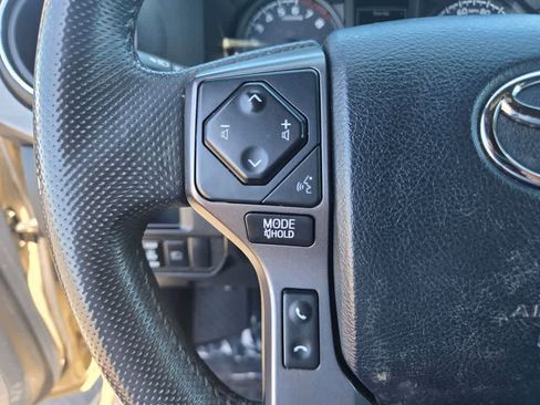 Used 2019 Toyota Tacoma TRD Off-Road AWD/4WD image 21
