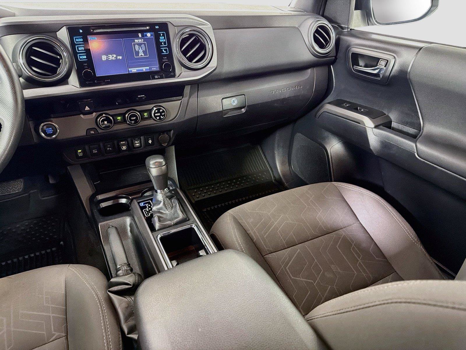 Used 2018 Toyota Tacoma TRD Sport w/ Technology Package RWD image 21