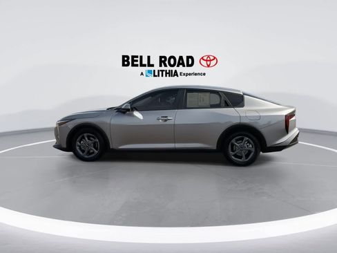 Used 2025 Kia K4 LXS image 5