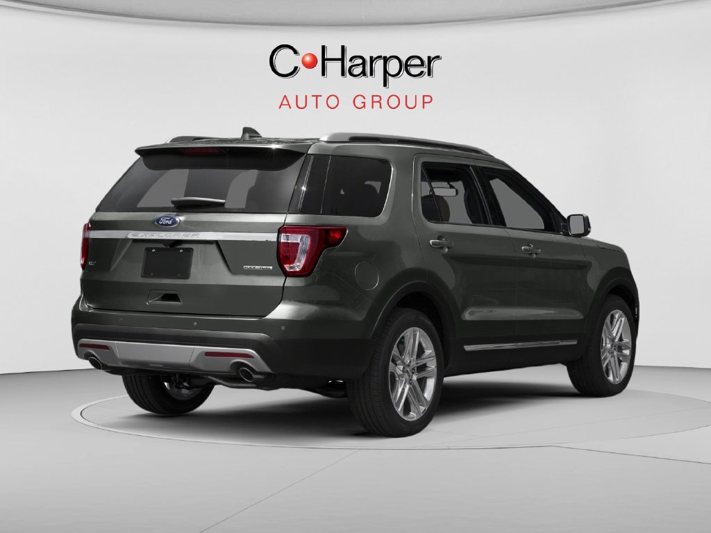 Used 2016 Ford Explorer XLT w/ Equipment Group 202A AWD/4WD image 2