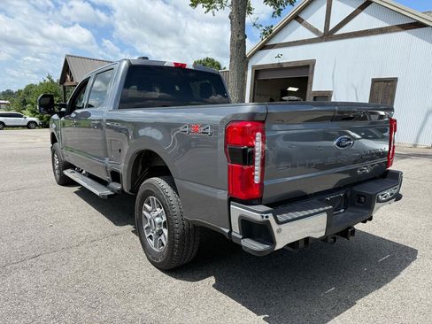 Used 2025 Ford F250 Lariat AWD/4WD image 3