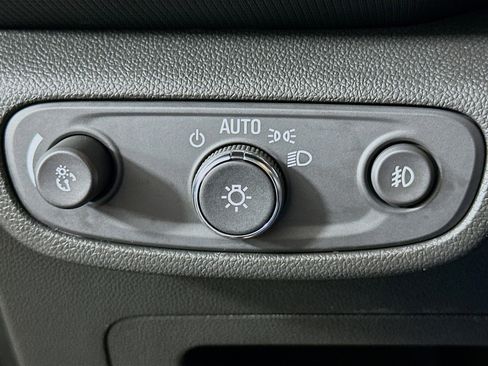 Used 2023 Chevrolet TrailBlazer LT w/ LPO, Blackout Package image 17