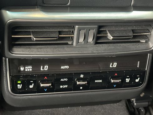 Used 2025 Lexus LX 600 4WD w/ Appearance Package image 16