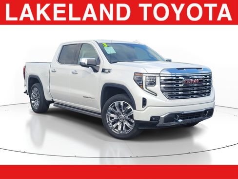 Used 2023 GMC Sierra 1500 Denali w/ Denali Reserve Package AWD/4WD image 1