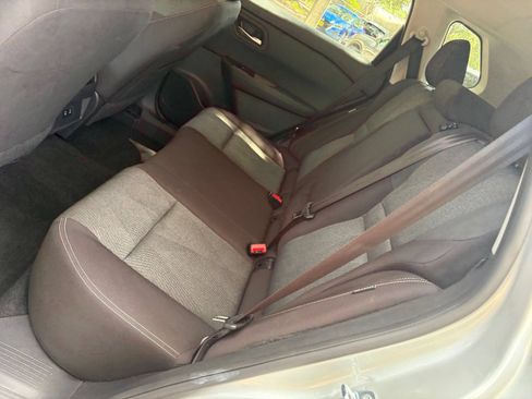 Used 2025 Nissan Rogue SV AWD/4WD image 40
