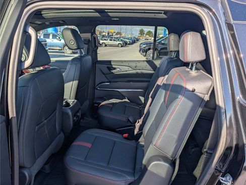 Used 2024 Chevrolet Traverse RS w/ LPO, Floor Liner Package image 16