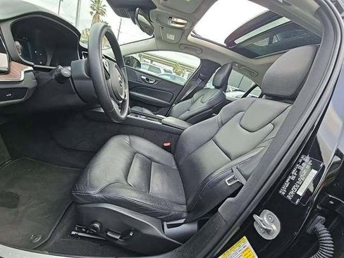 Used 2024 Volvo S60 B5 Plus image 4