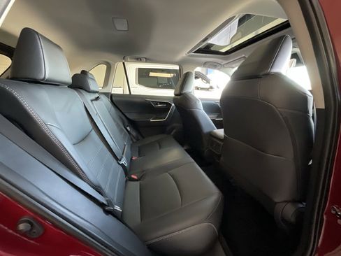 Used 2024 Toyota RAV4 XLE Premium image 20