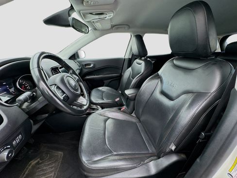 Used 2018 Jeep Compass Limited AWD/4WD image 11