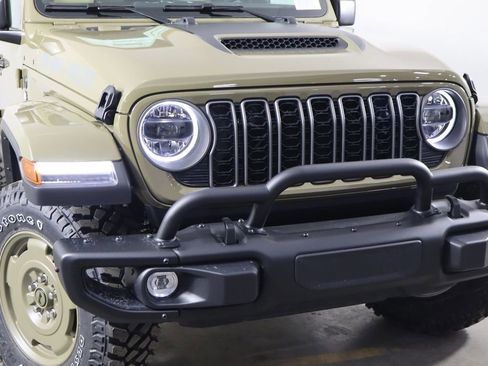 New 2026 Jeep Gladiator Sport image 43