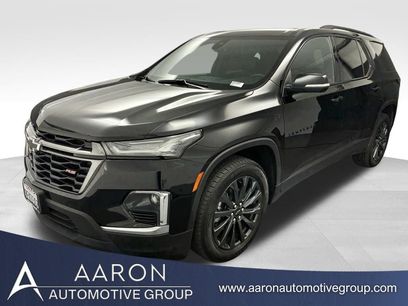 Used 2023 Chevrolet Traverse RS