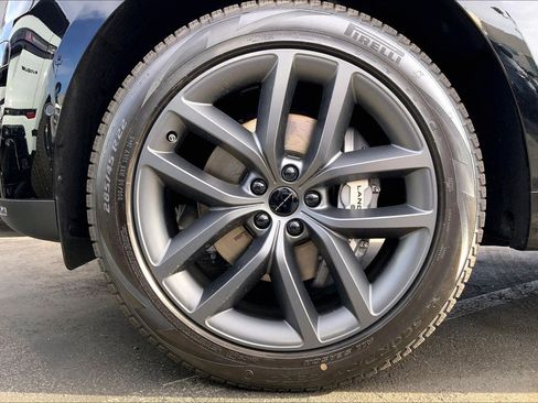 New 2026 Land Rover Range Rover Sport SE image 17