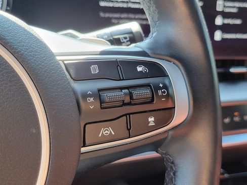 Certified 2025 Kia Sportage SX Prestige AWD/4WD image 19