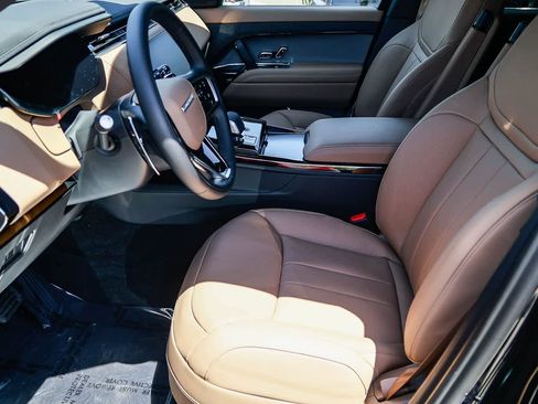 New 2026 Land Rover Range Rover Sport SE AWD/4WD image 19