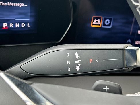 Used 2026 Chevrolet Traverse LT w/ Driver Confidence Package FWD image 30