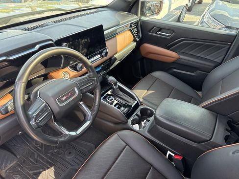 Used 2023 GMC Canyon AT4 w/ AT4 Premium Package image 12