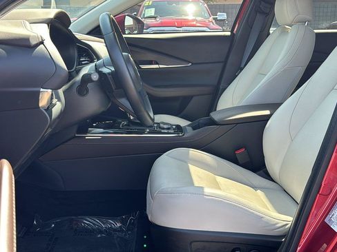 Certified 2025 MAZDA CX-30 AWD 2.5 S w/ Premium Package image 23