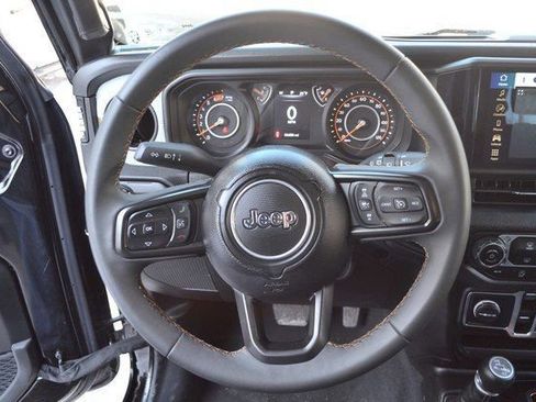 Used 2024 Jeep Wrangler Sport S image 19