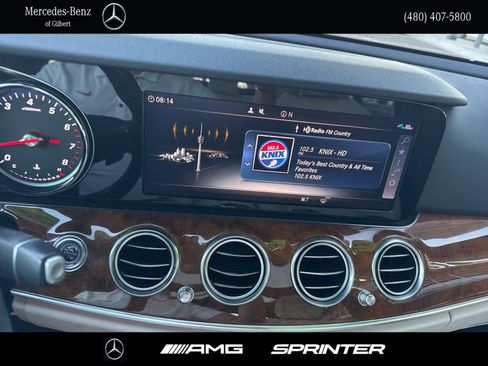 Used 2019 Mercedes-Benz E 300 4MATIC image 25