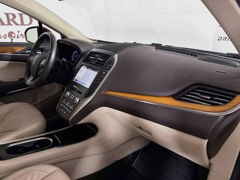 Certified 2019 Lincoln MKC Select w/ Select Plus Package FWD image 34