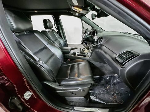 Used 2019 Jeep Grand Cherokee High Altitude RWD image 12