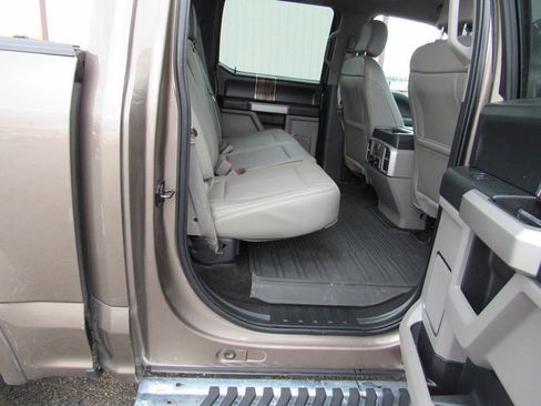 Used 2018 Ford F150 Lariat w/ Equipment Group 502A Luxury image 17