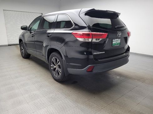 Used 2018 Toyota Highlander LE w/ Protection Package #3 image 5