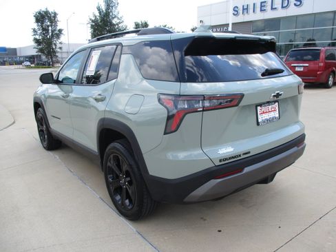 Used 2025 Chevrolet Equinox LT w/ Midnight Edition AWD/4WD image 4