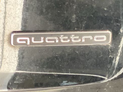 Used 2019 Audi Q5 2.0T Premium w/ Convenience Package AWD/4WD image 12