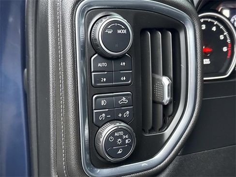 Certified 2021 Chevrolet Silverado 1500 High Country w/ Z71 Off-Road Package image 19