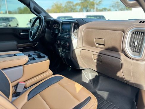 Used 2021 Chevrolet Silverado 1500 LT image 13