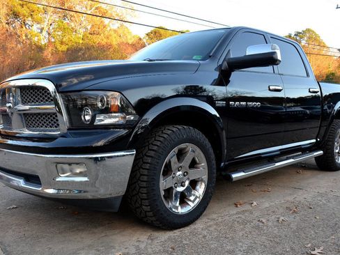 Used 2012 RAM 1500 Laramie image 3