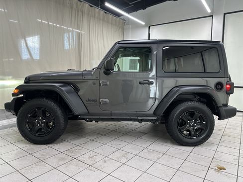 Used 2022 Jeep Wrangler Sport AWD/4WD image 8