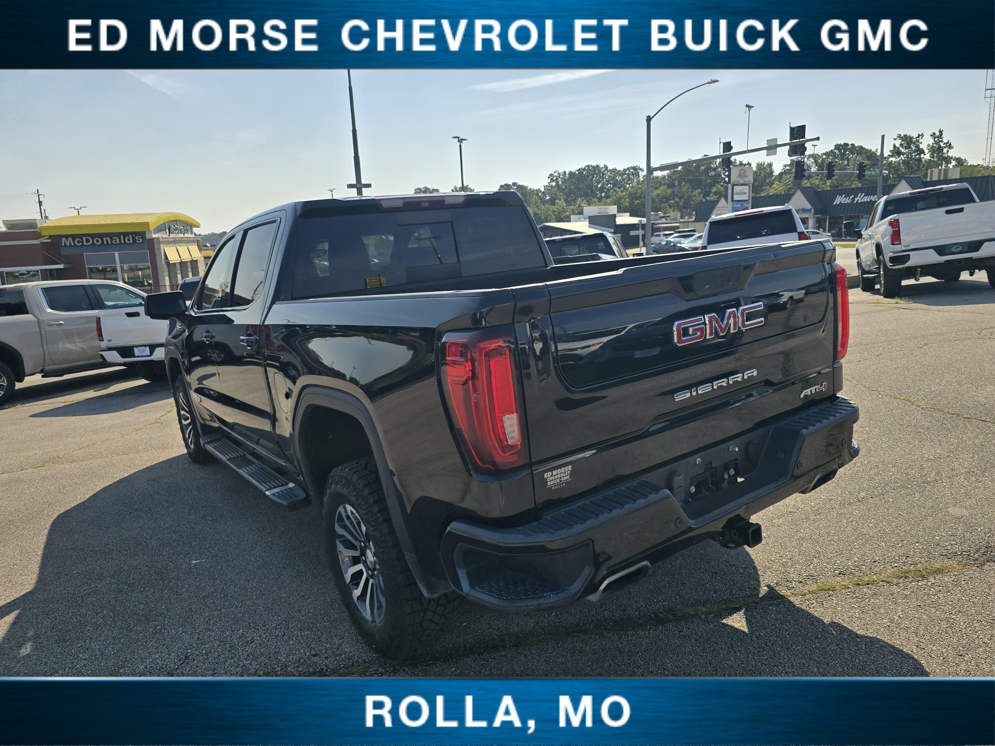 Used 2019 GMC Sierra 1500 AT4 w/ AT4 Premium Package AWD/4WD image 5