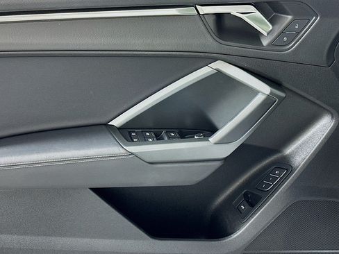 Used 2023 Audi Q3 2.0T Premium w/ Black Optic Sport Package AWD/4WD image 21