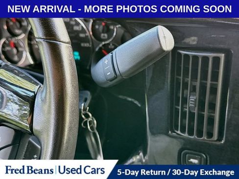 Used 2018 Chevrolet Express 2500 w/ Enhanced Convenience Package RWD image 23